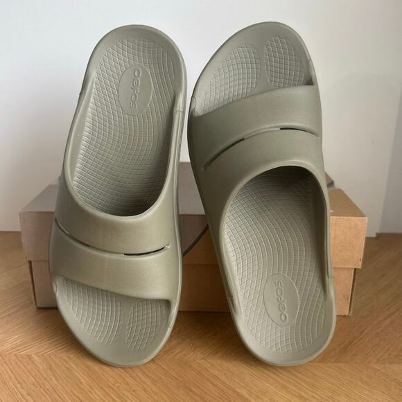 OOFOS OOahh Green Unisex Recovery Slide Sandal - SZ Men 11- Women 13 main image 4